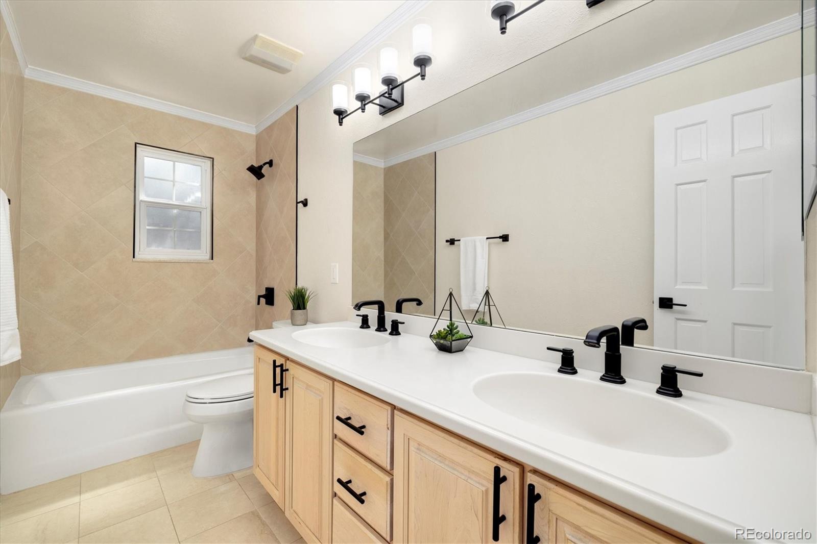 MLS Image #17 for 12262 e villanova drive,aurora, Colorado