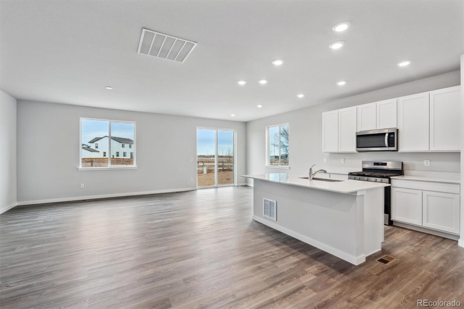 MLS Image #2 for 14424  heritage drive,mead, Colorado
