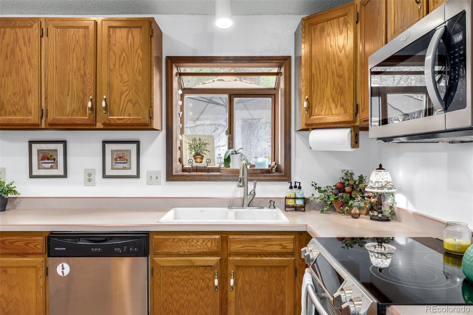 MLS Image #12 for 5328  cliff point circle,colorado springs, Colorado