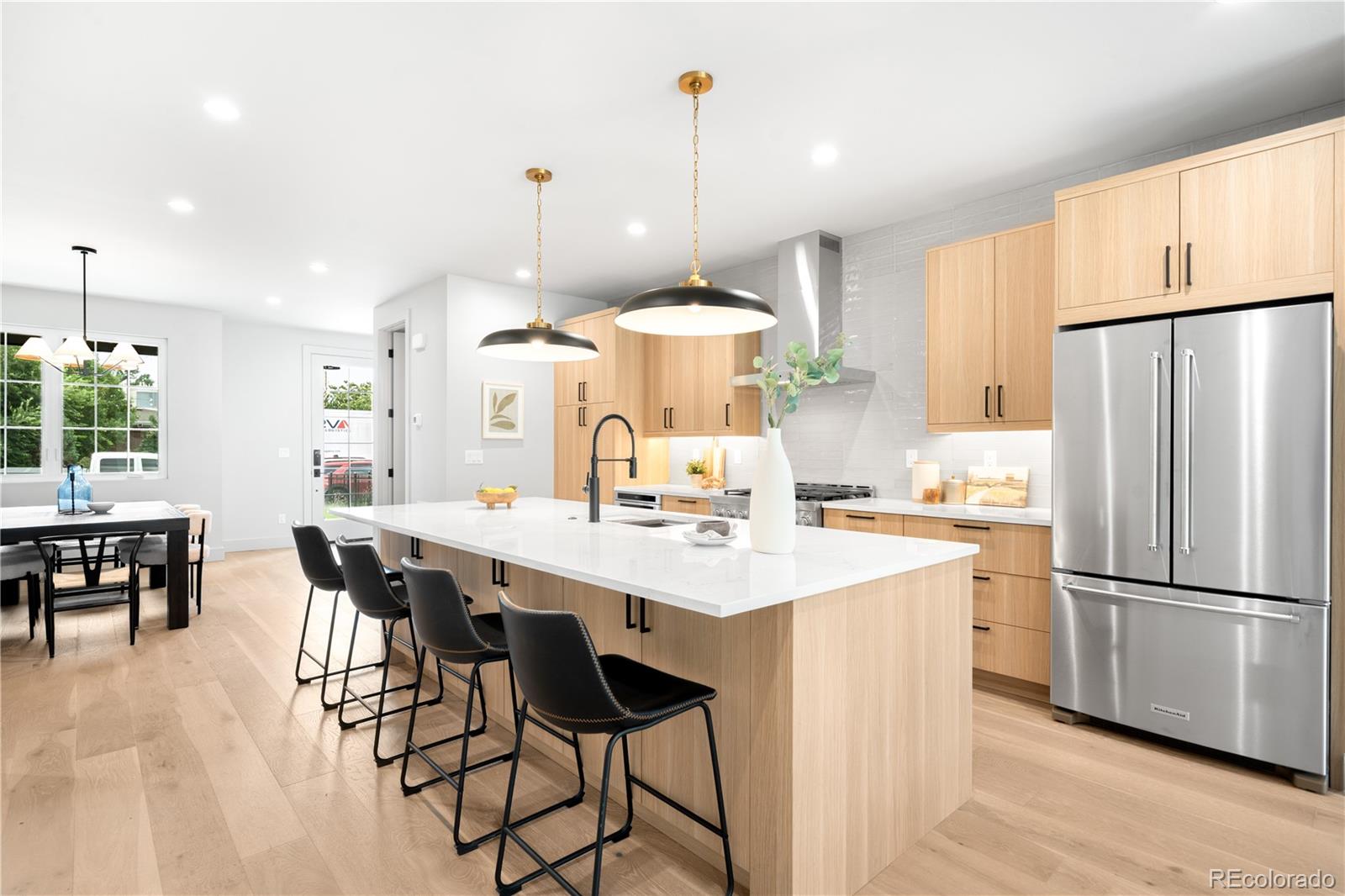 MLS Image #10 for 1569  vrain street,denver, Colorado