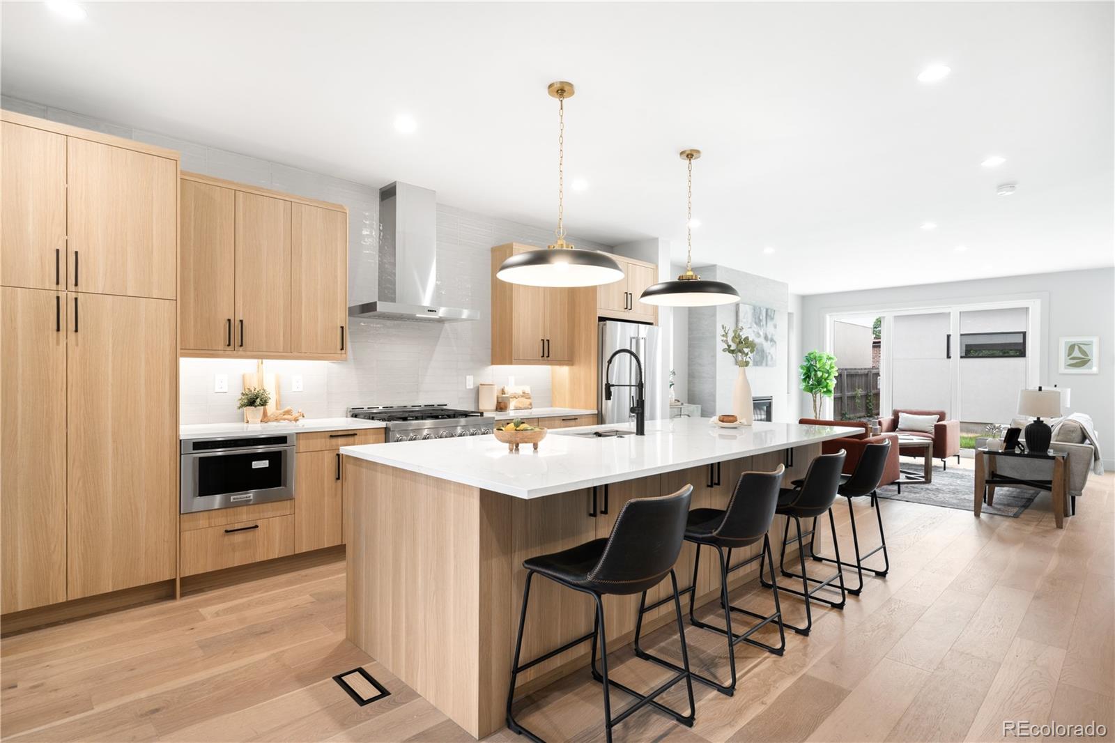 MLS Image #8 for 1569  vrain street,denver, Colorado