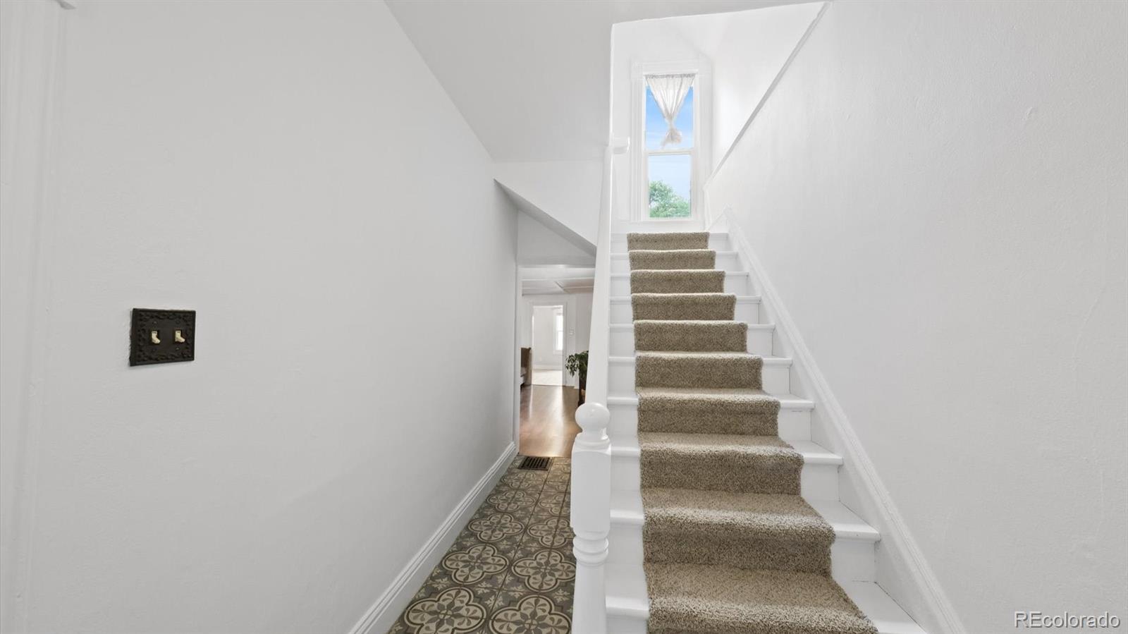 MLS Image #13 for 2209 s bannock street,denver, Colorado