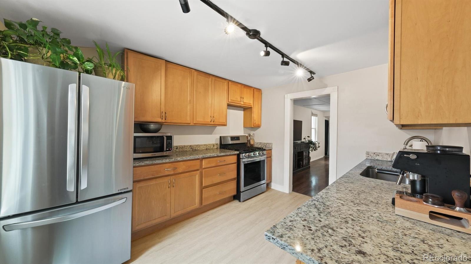 MLS Image #15 for 2209 s bannock street,denver, Colorado