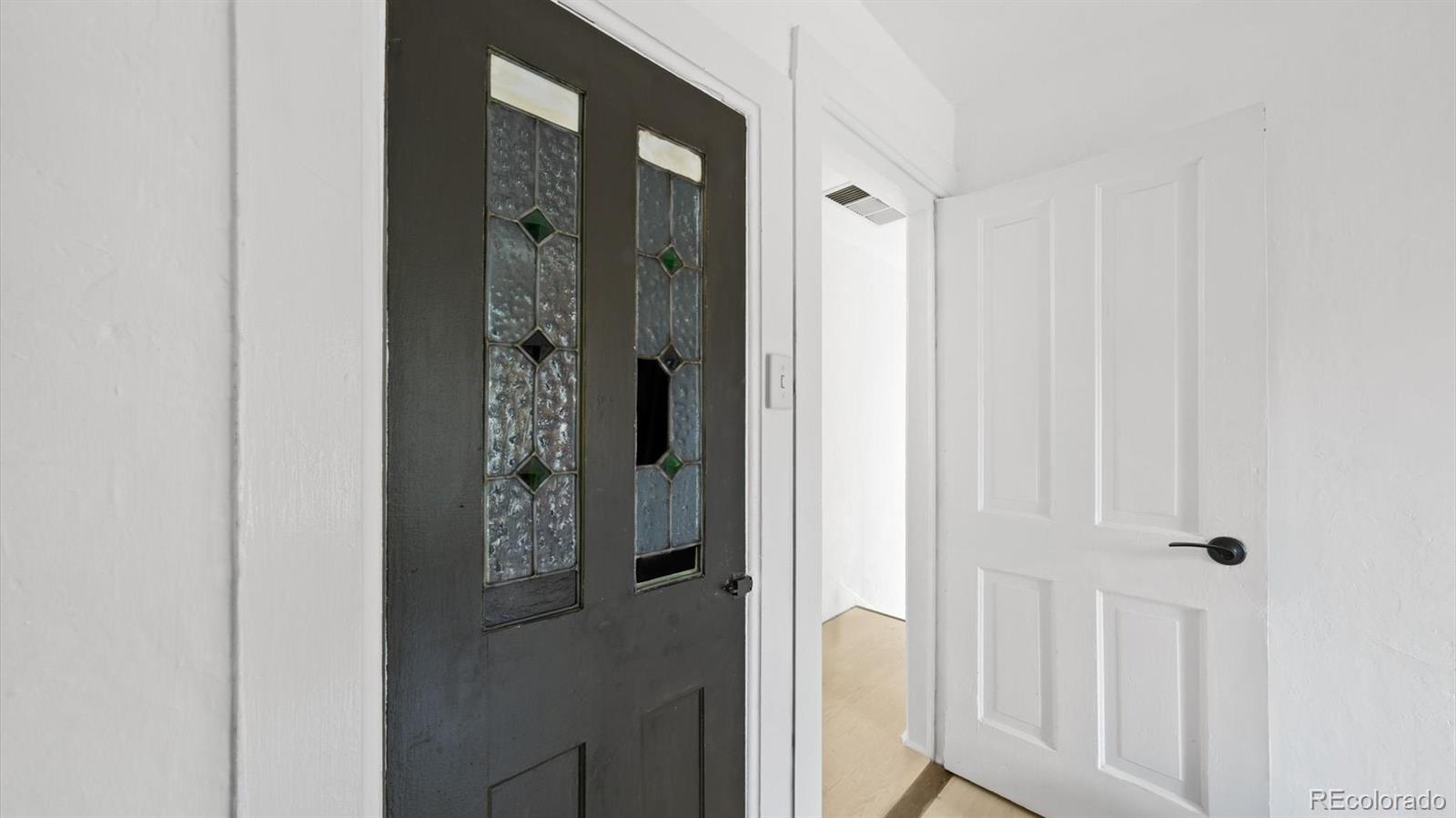 MLS Image #36 for 2209 s bannock street,denver, Colorado