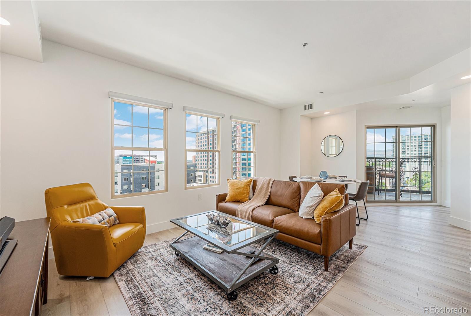 MLS Image #2 for 925 n lincoln street,denver, Colorado