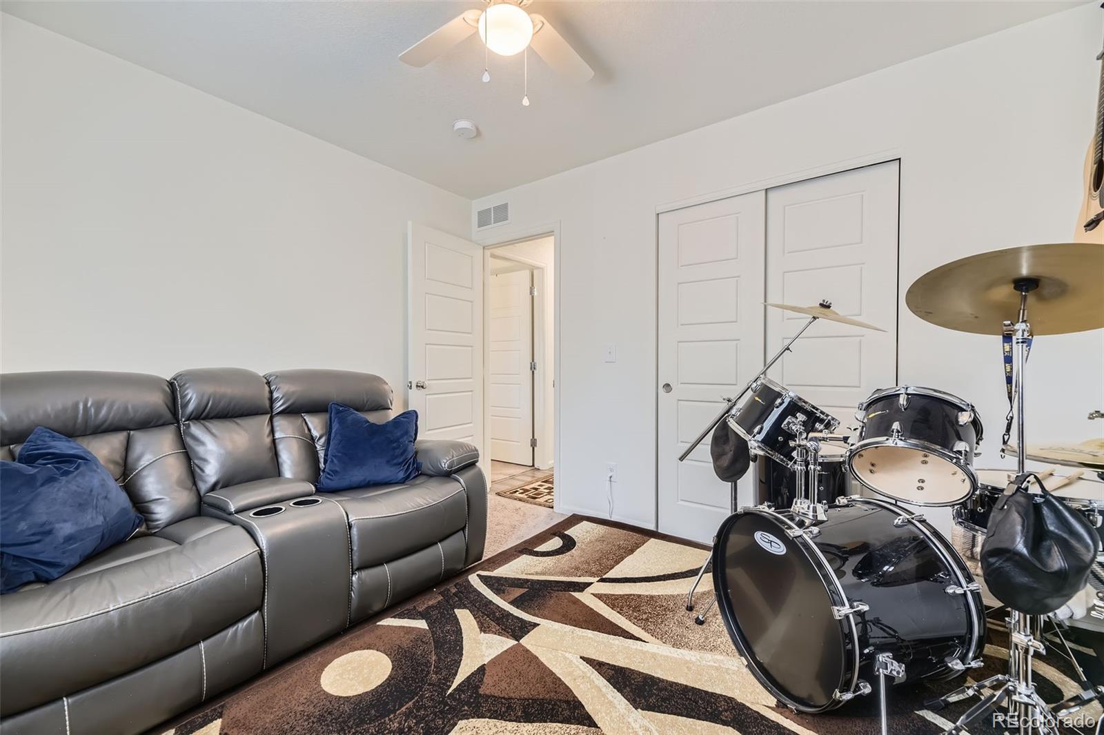 MLS Image #19 for 18620 e 53rd drive,denver, Colorado