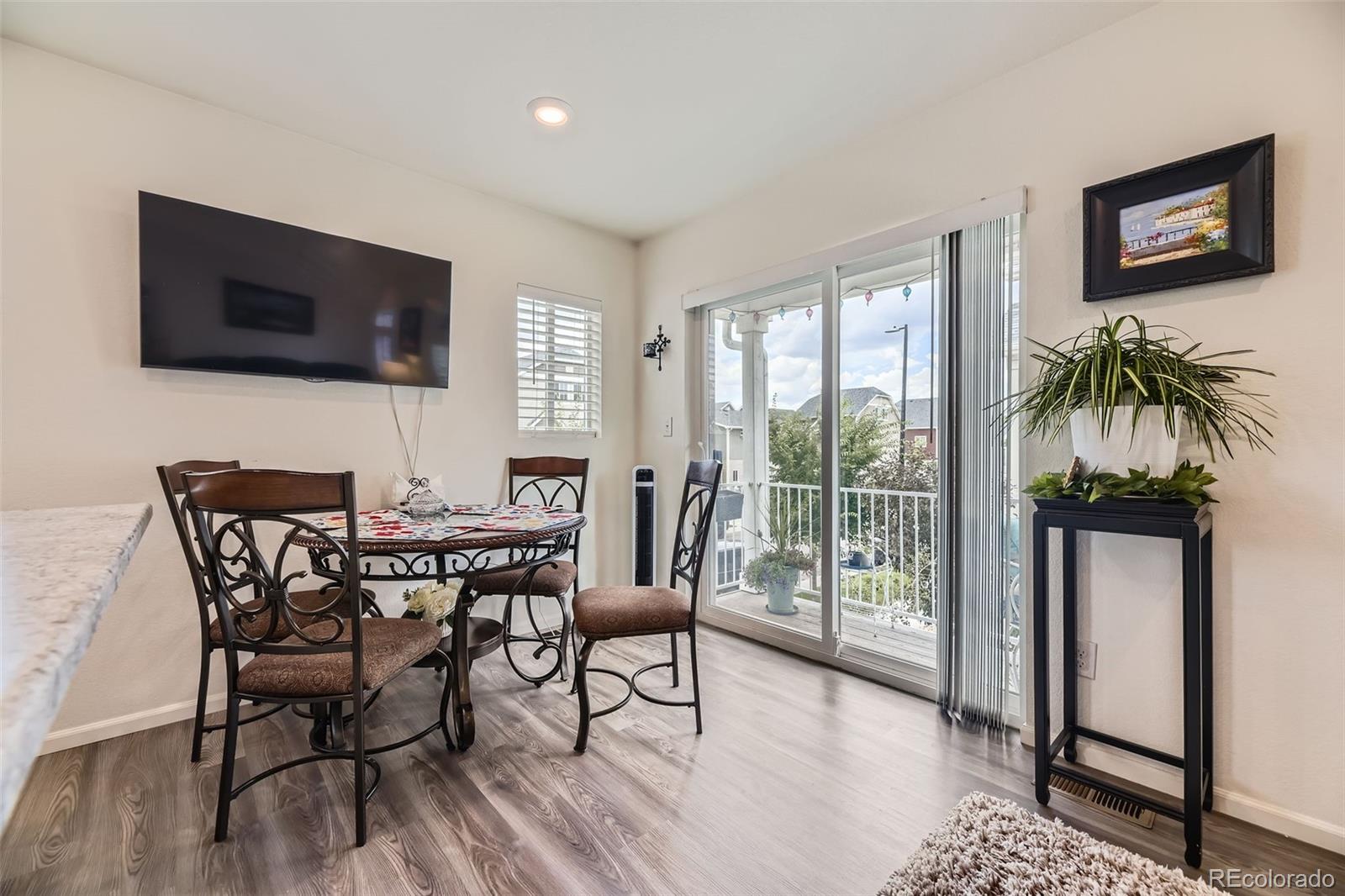 MLS Image #8 for 18620 e 53rd drive,denver, Colorado