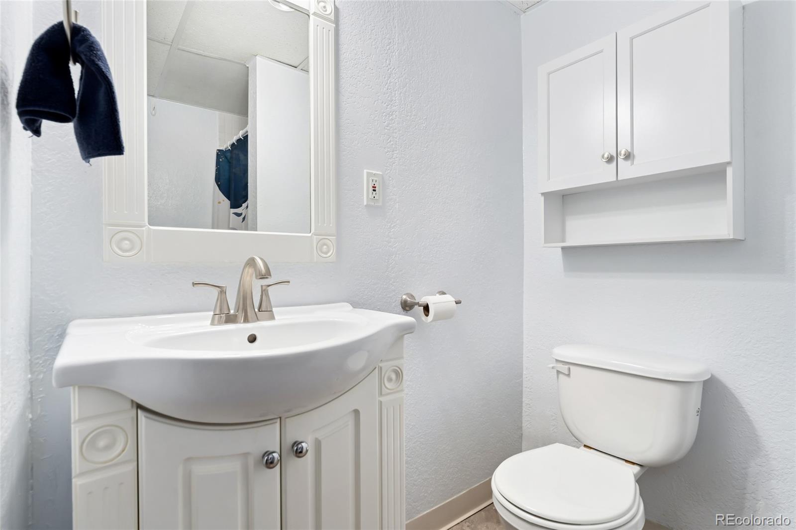 MLS Image #14 for 19564 e ithaca place,aurora, Colorado