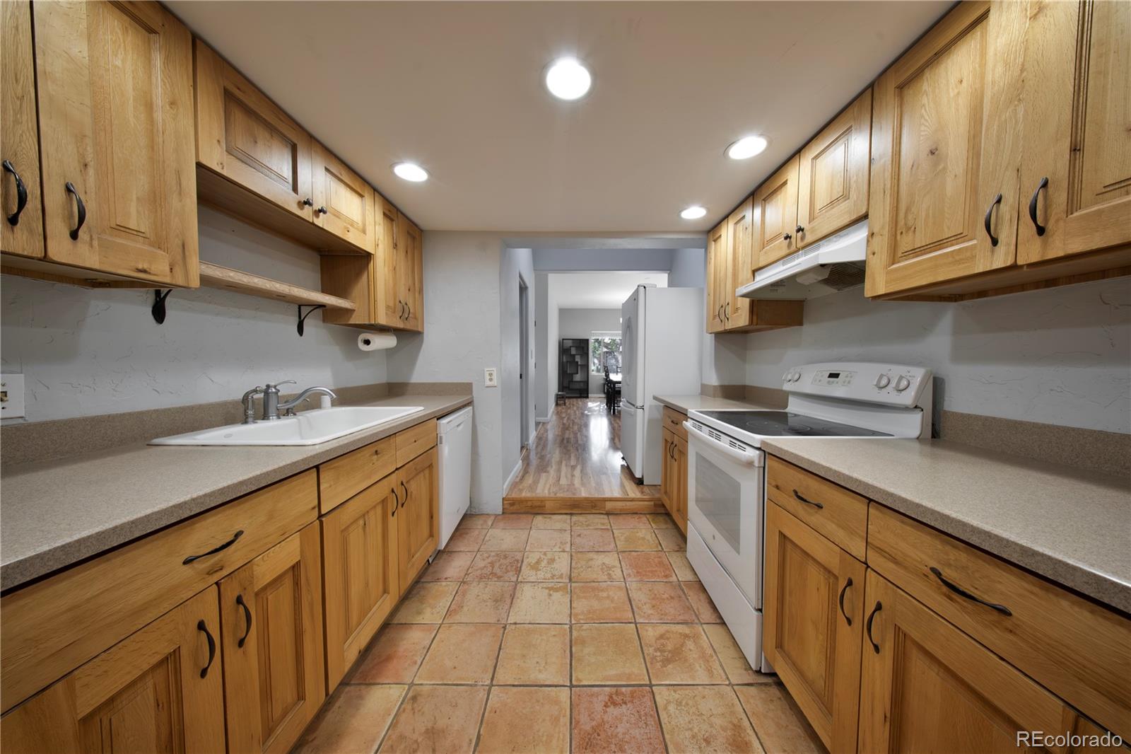 MLS Image #8 for 185 s hoyt street,lakewood, Colorado