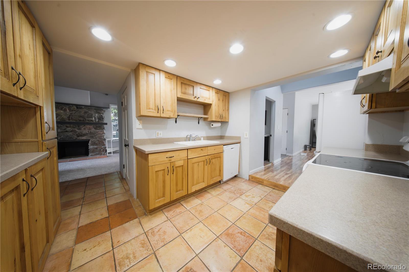MLS Image #9 for 185 s hoyt street,lakewood, Colorado