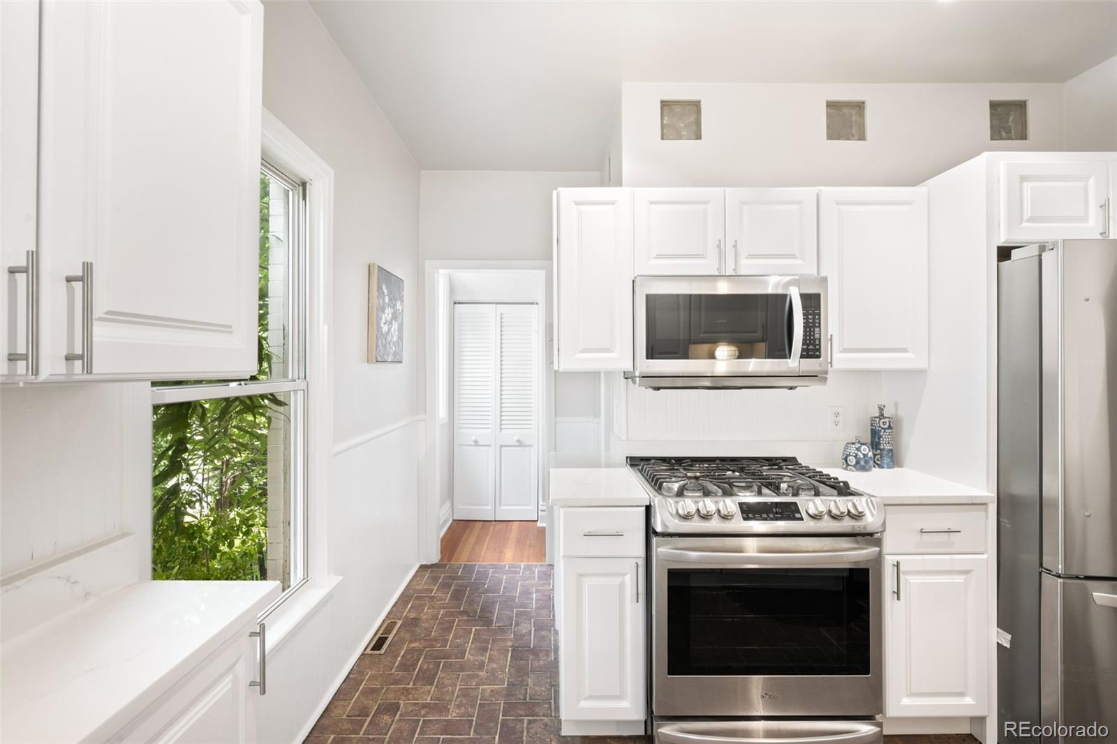 MLS Image #11 for 1131  milwaukee street,denver, Colorado