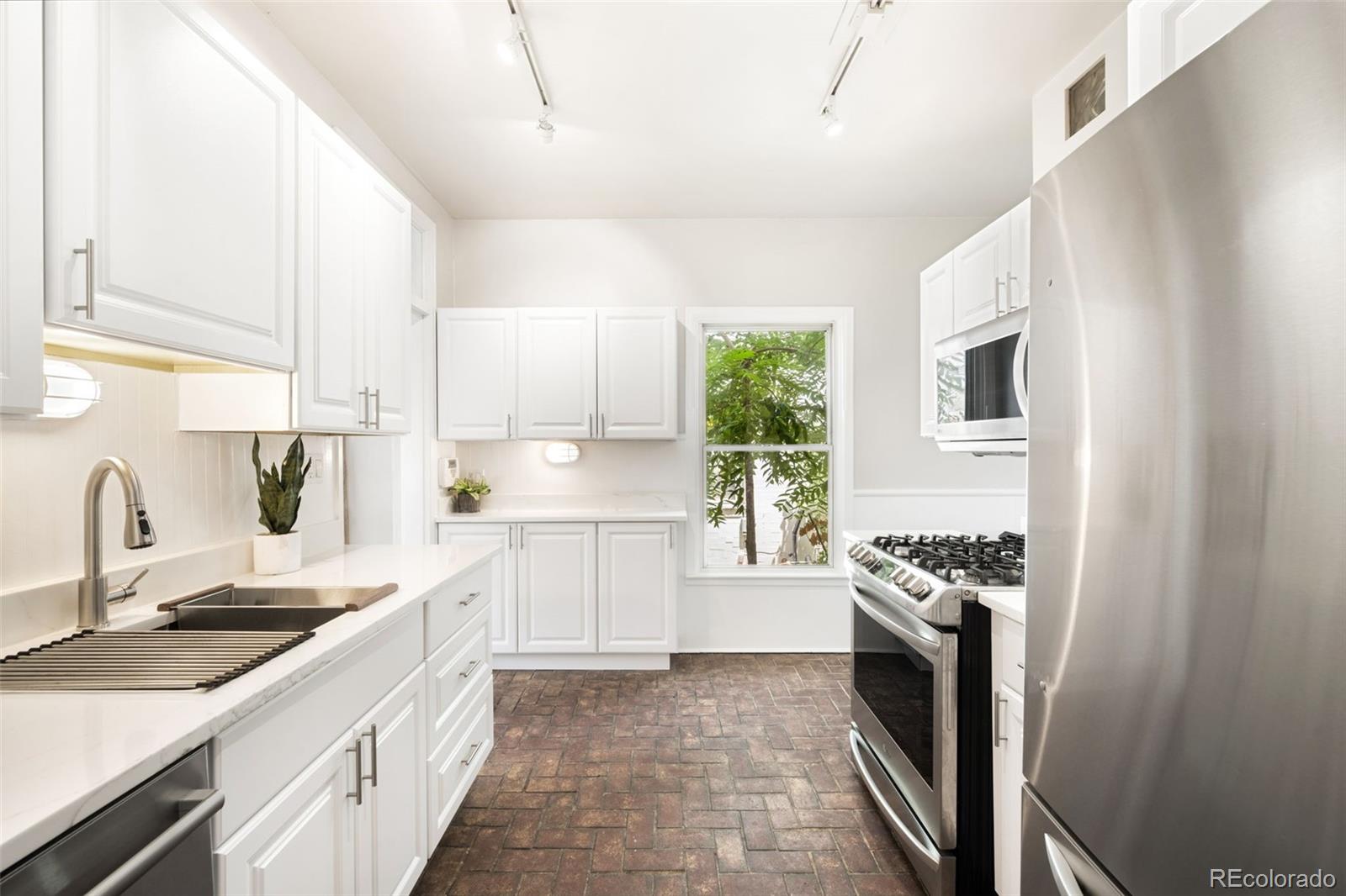 MLS Image #9 for 1131  milwaukee street,denver, Colorado