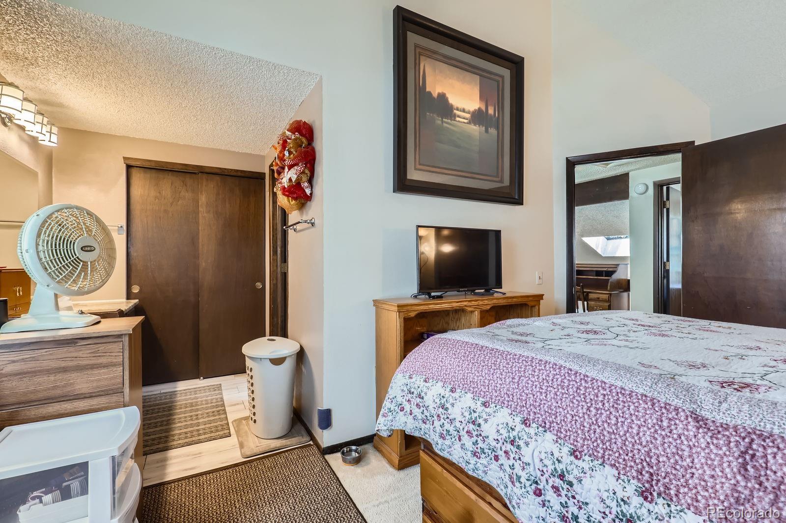 MLS Image #16 for 2072 s helena street,aurora, Colorado