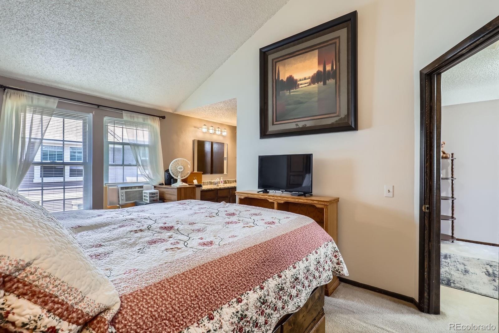 MLS Image #17 for 2072 s helena street,aurora, Colorado
