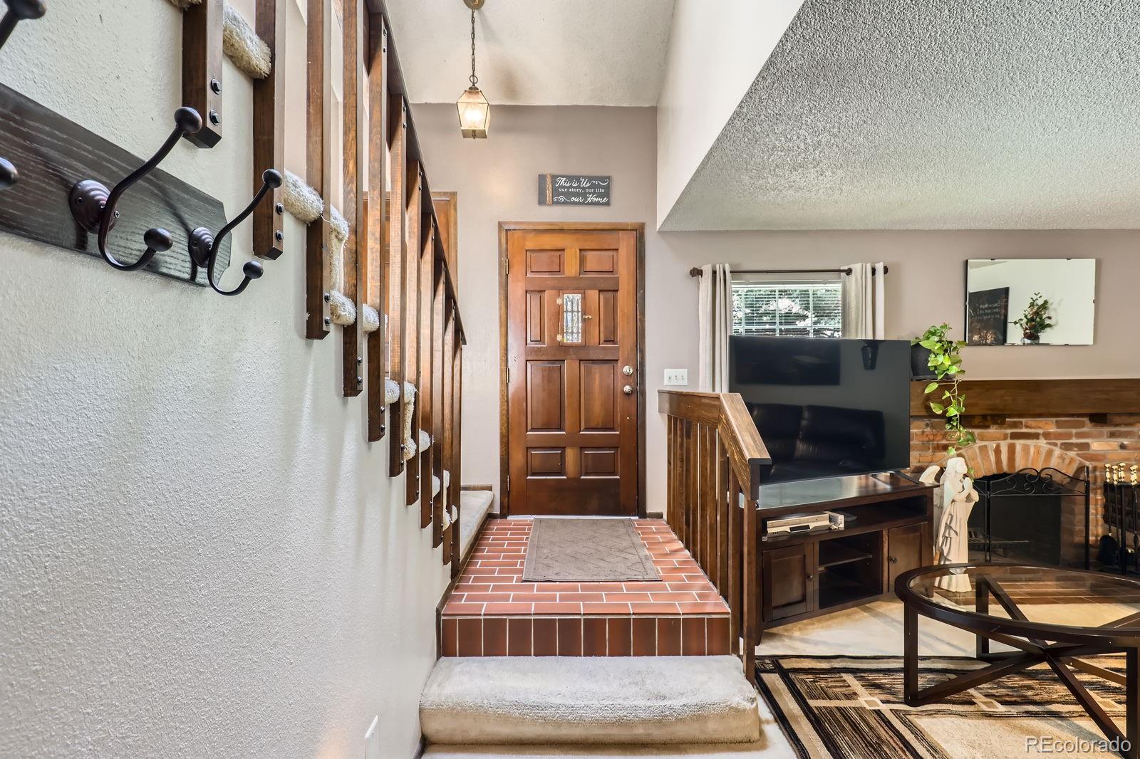 MLS Image #2 for 2072 s helena street,aurora, Colorado
