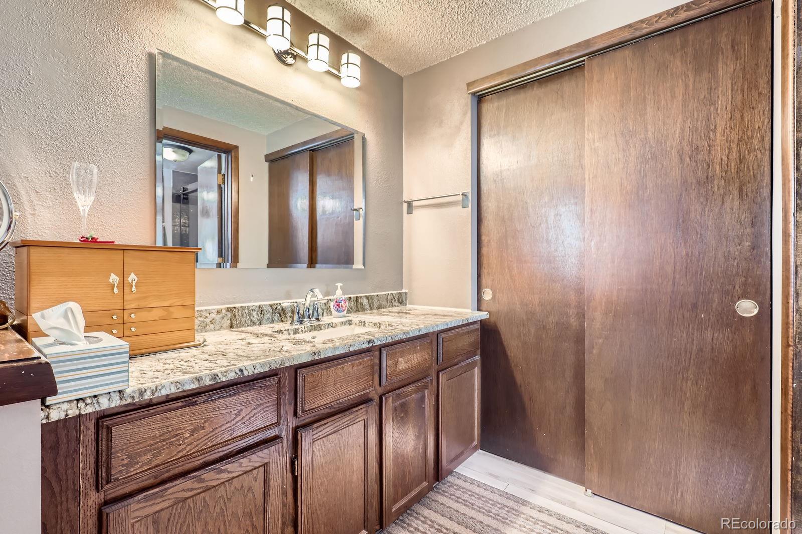 MLS Image #23 for 2072 s helena street,aurora, Colorado