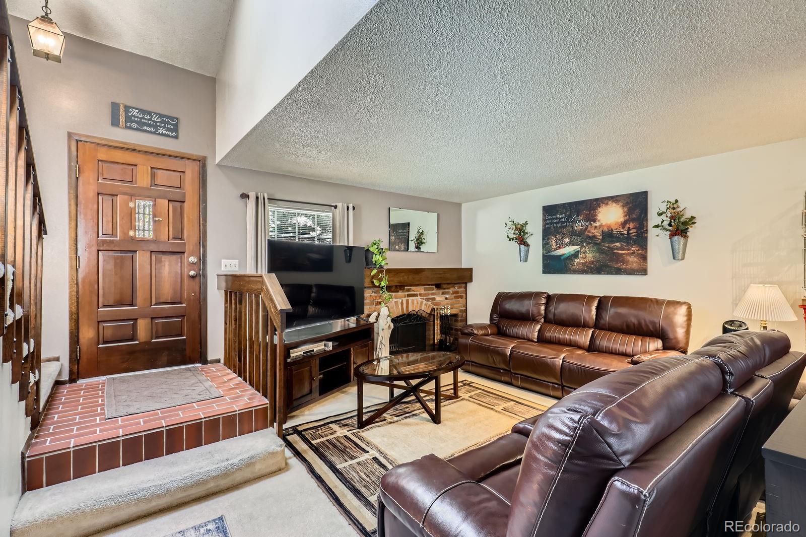 MLS Image #3 for 2072 s helena street,aurora, Colorado