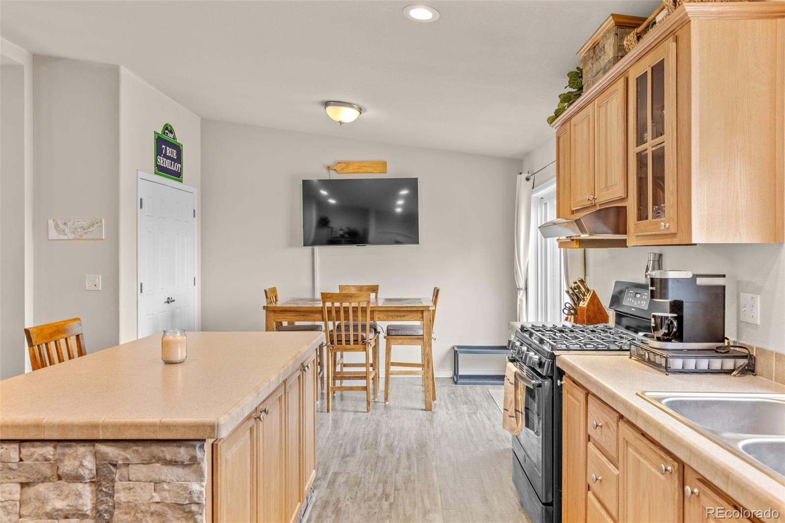 MLS Image #18 for 35  starling way,como, Colorado