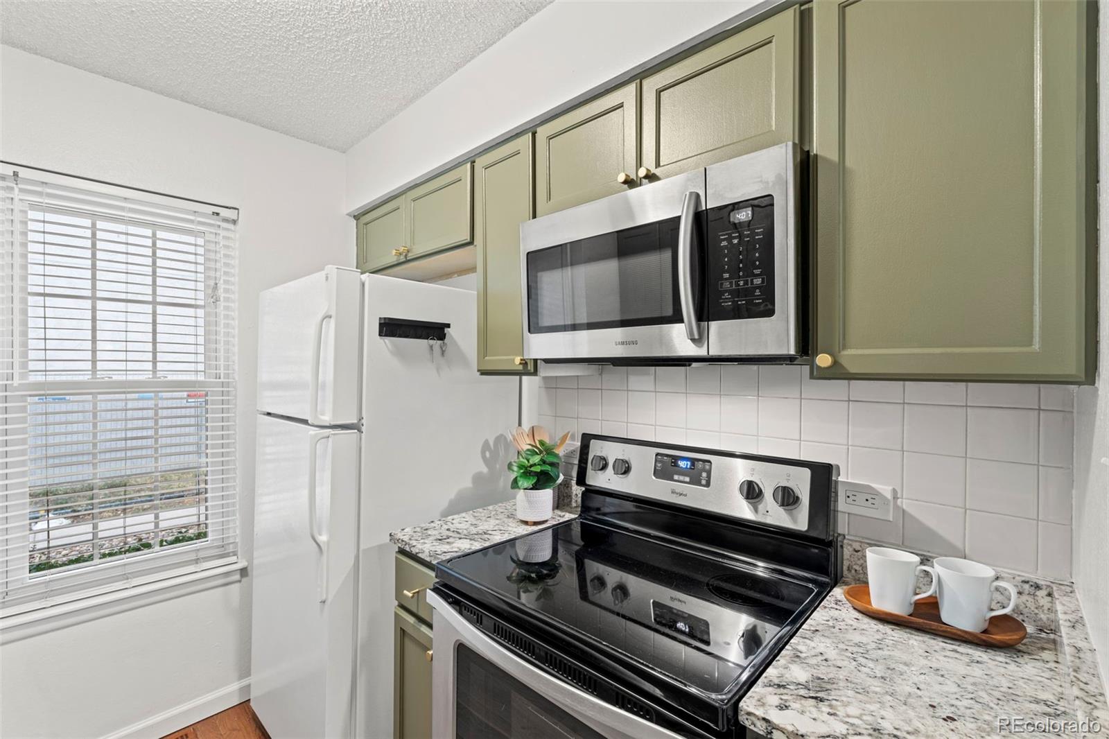 MLS Image #13 for 2301 e fremont avenue,centennial, Colorado