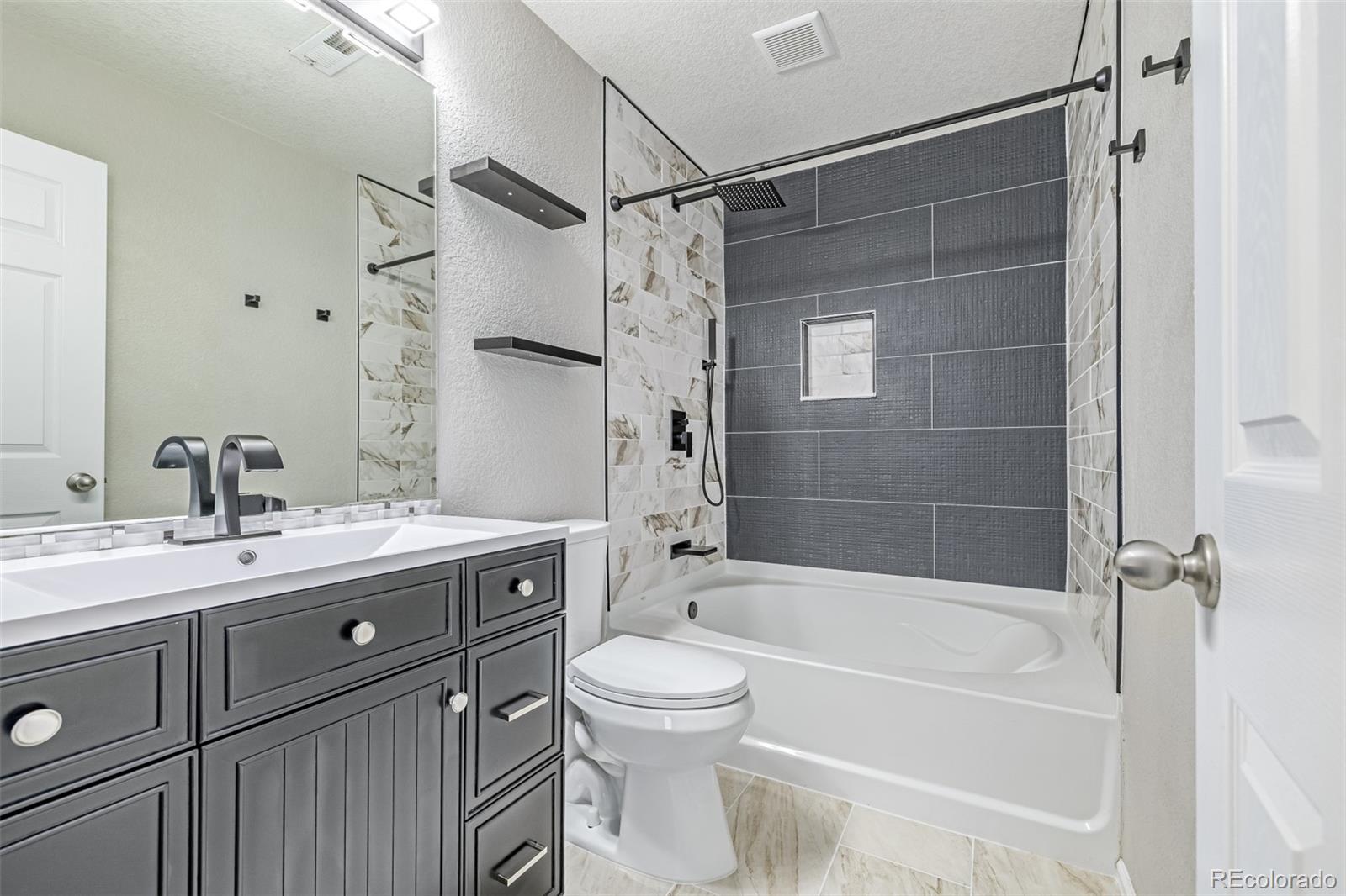 MLS Image #24 for 1226 s fultondale circle,aurora, Colorado