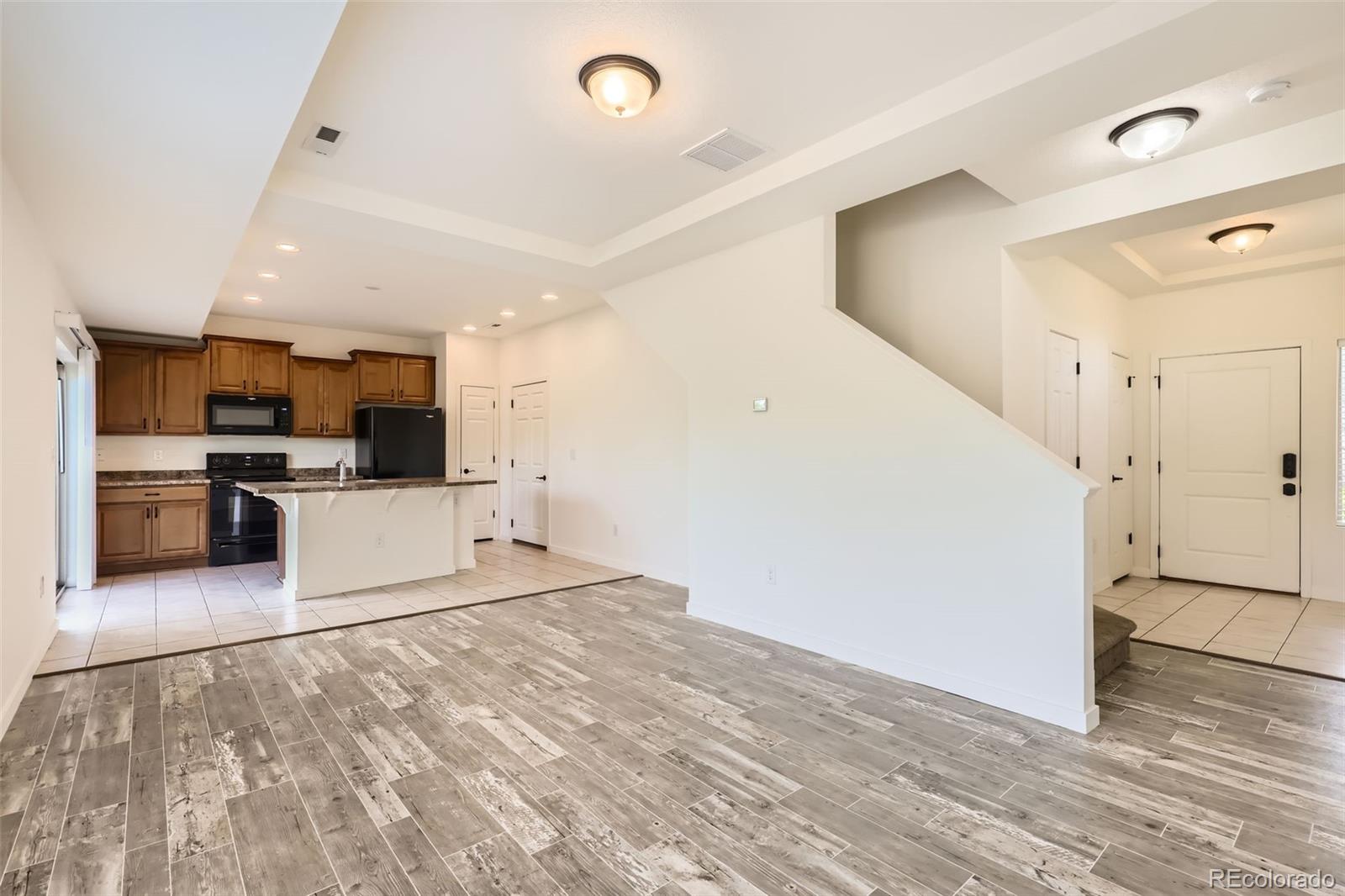 MLS Image #8 for 19060 e 54th place,denver, Colorado