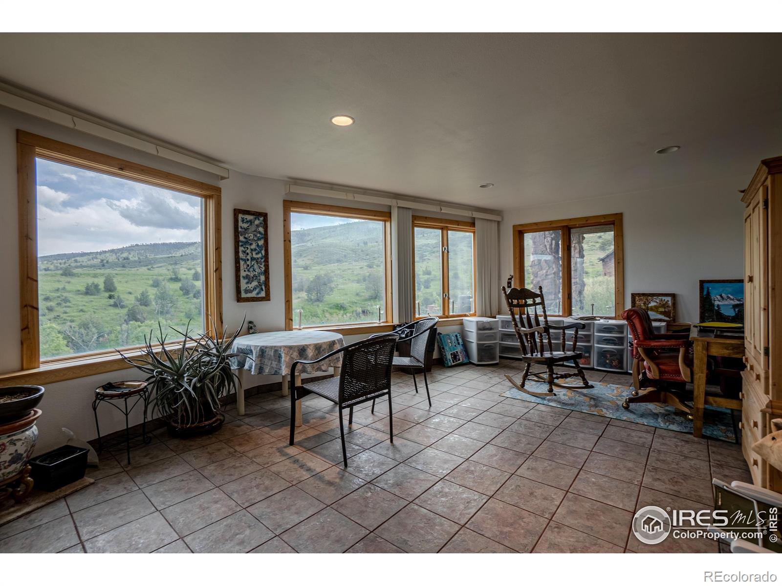 MLS Image #33 for    ,, Colorado