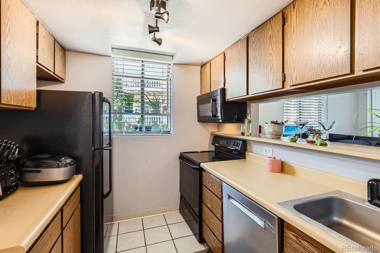 MLS Image #3 for 12504 e cornell avenue 103,aurora, Colorado