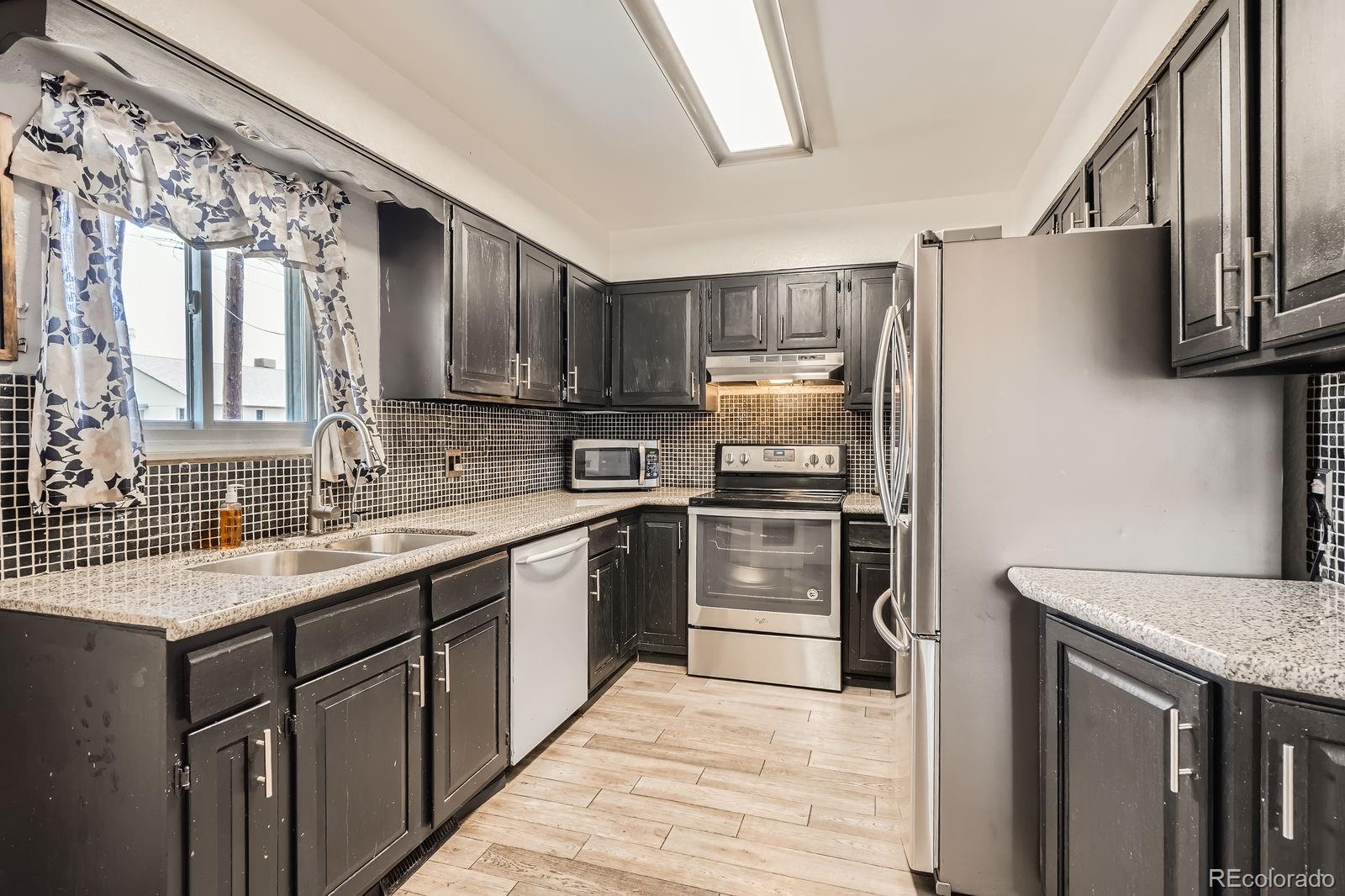 MLS Image #5 for 1977  altura boulevard,aurora, Colorado
