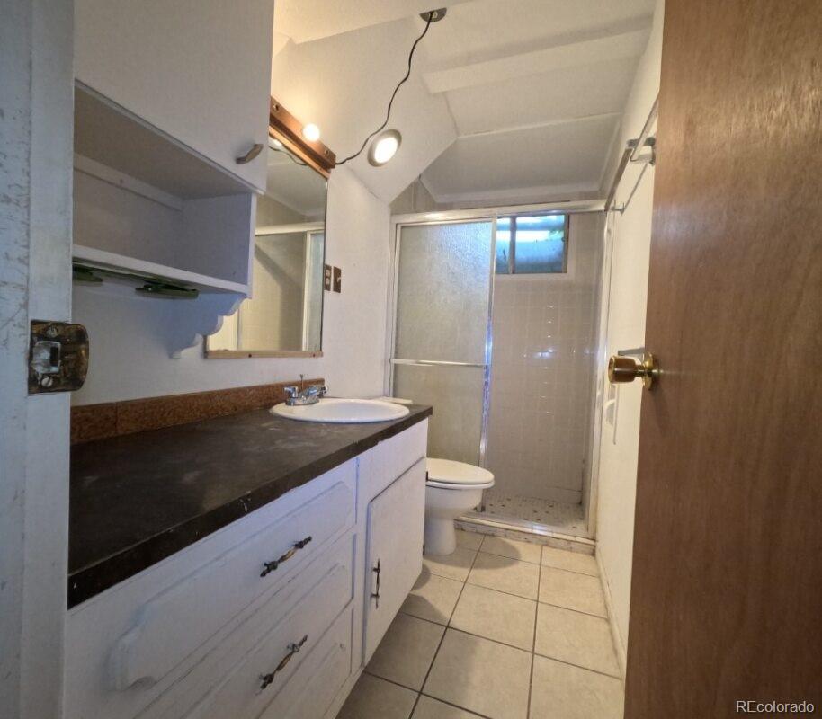 MLS Image #7 for 361 s tucson way,aurora, Colorado