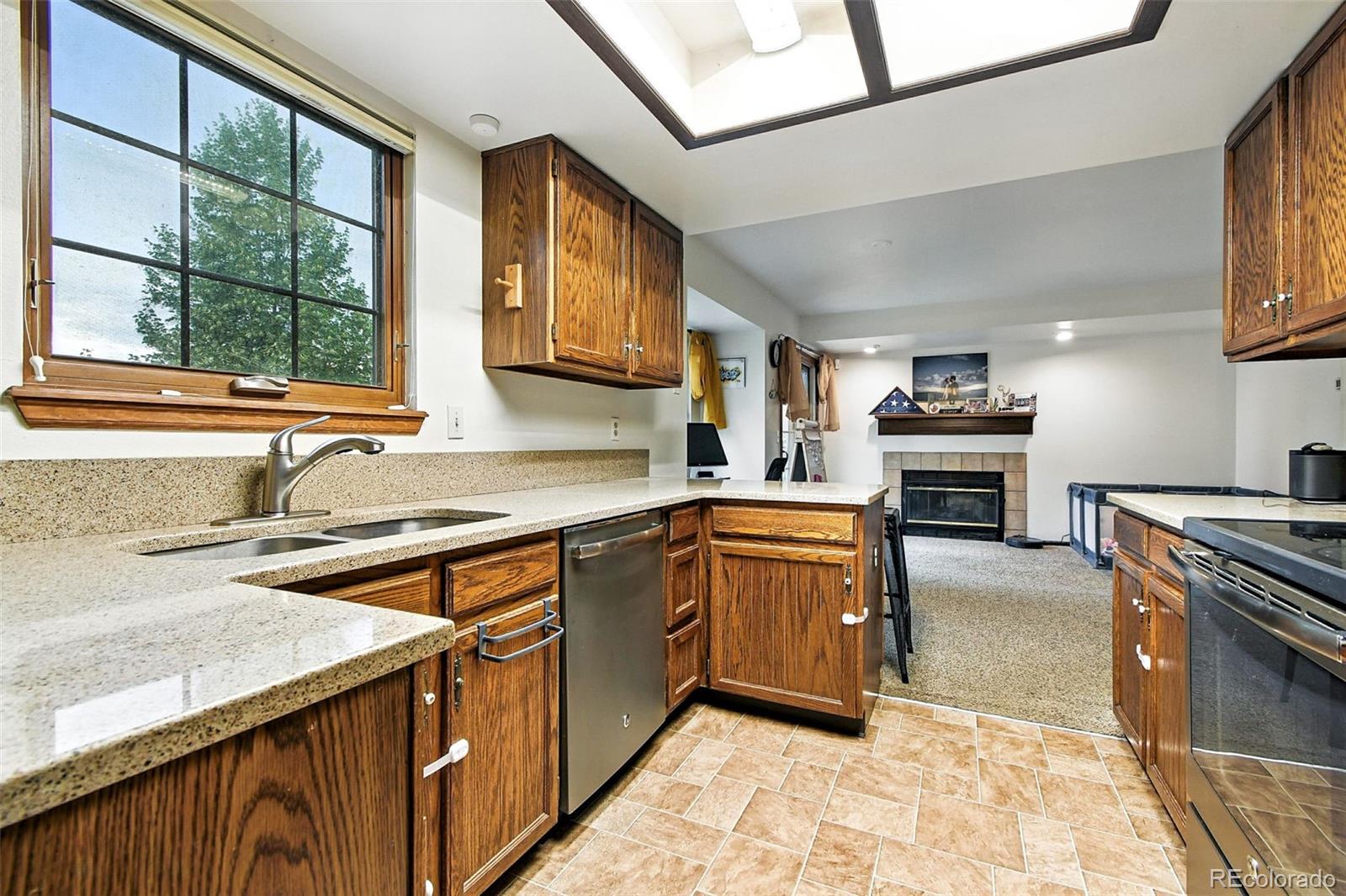 MLS Image #13 for 1205 s dahlia street,denver, Colorado