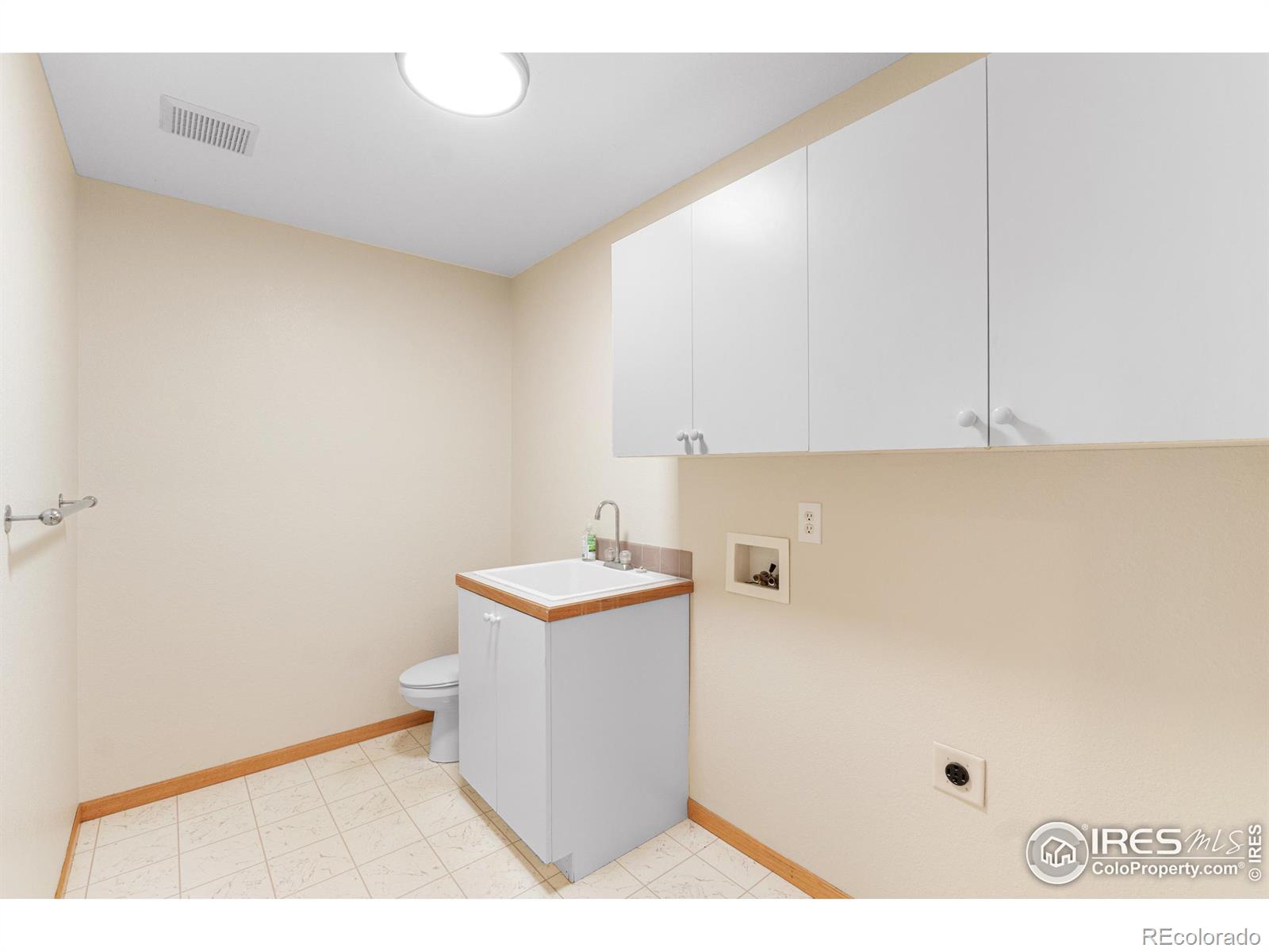 MLS Image #13 for 3822 w 11th street,greeley, Colorado