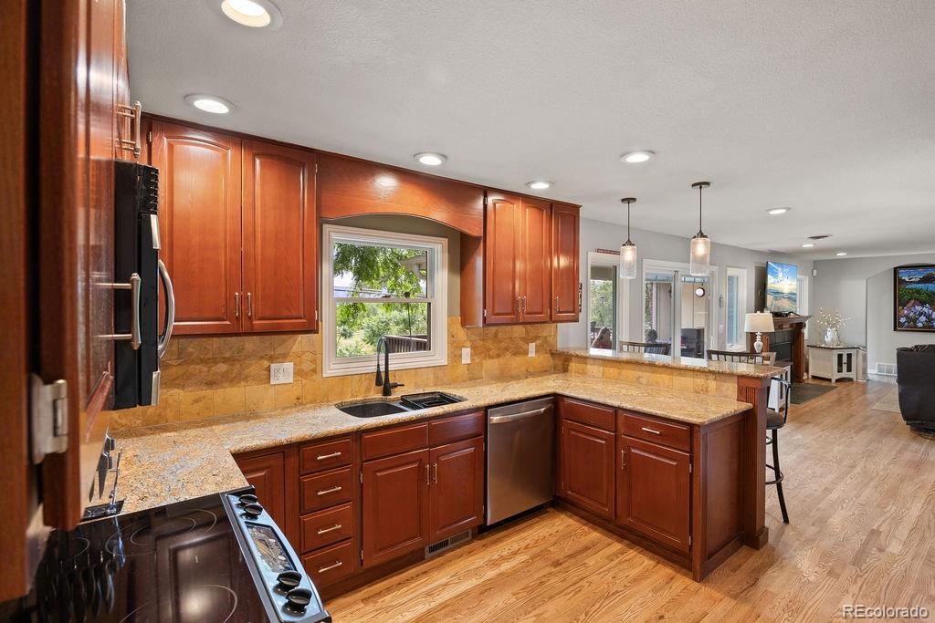 MLS Image #5 for 10580 w 74th place,arvada, Colorado