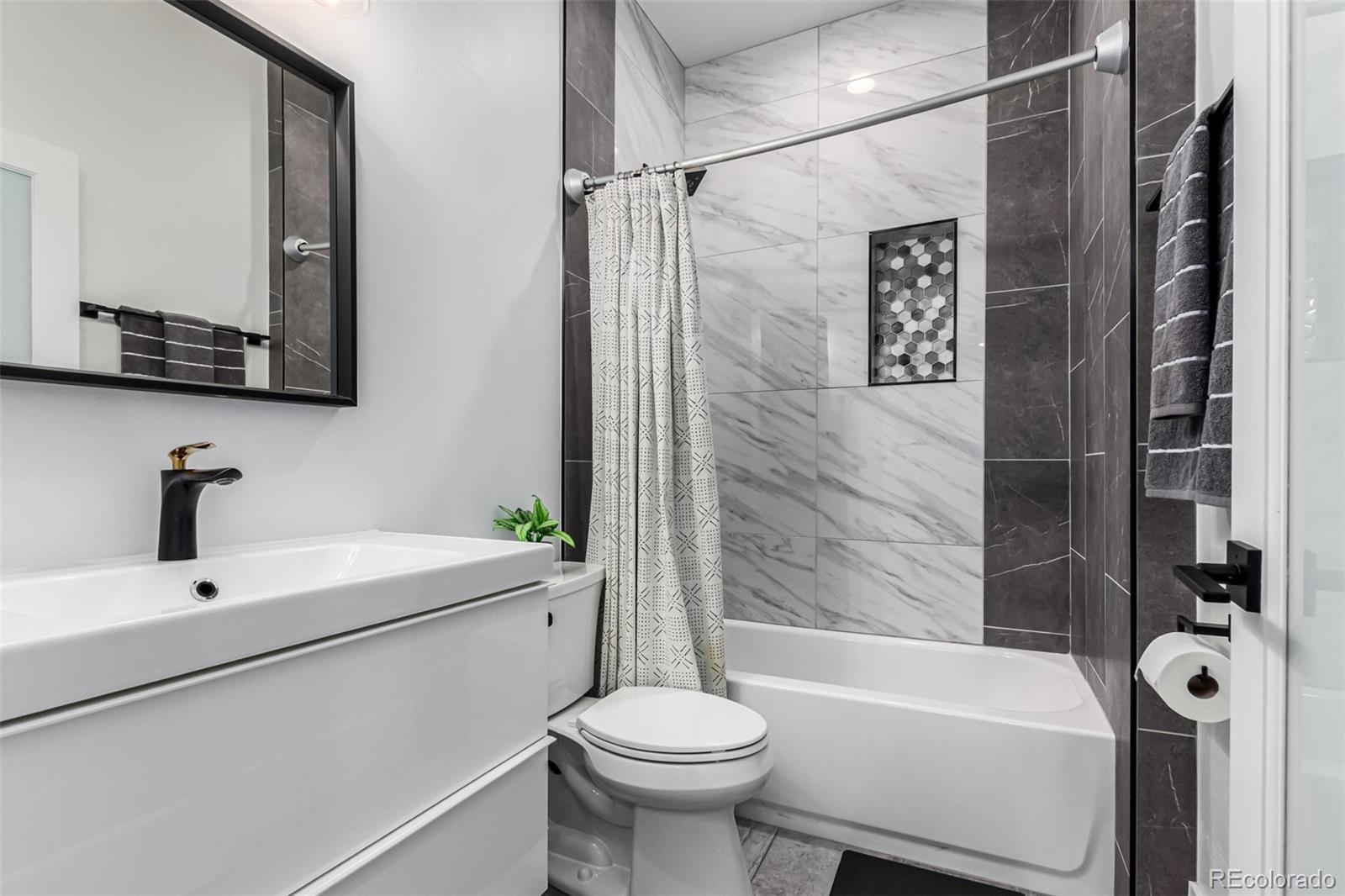 MLS Image #35 for 2636 s acoma street,denver, Colorado