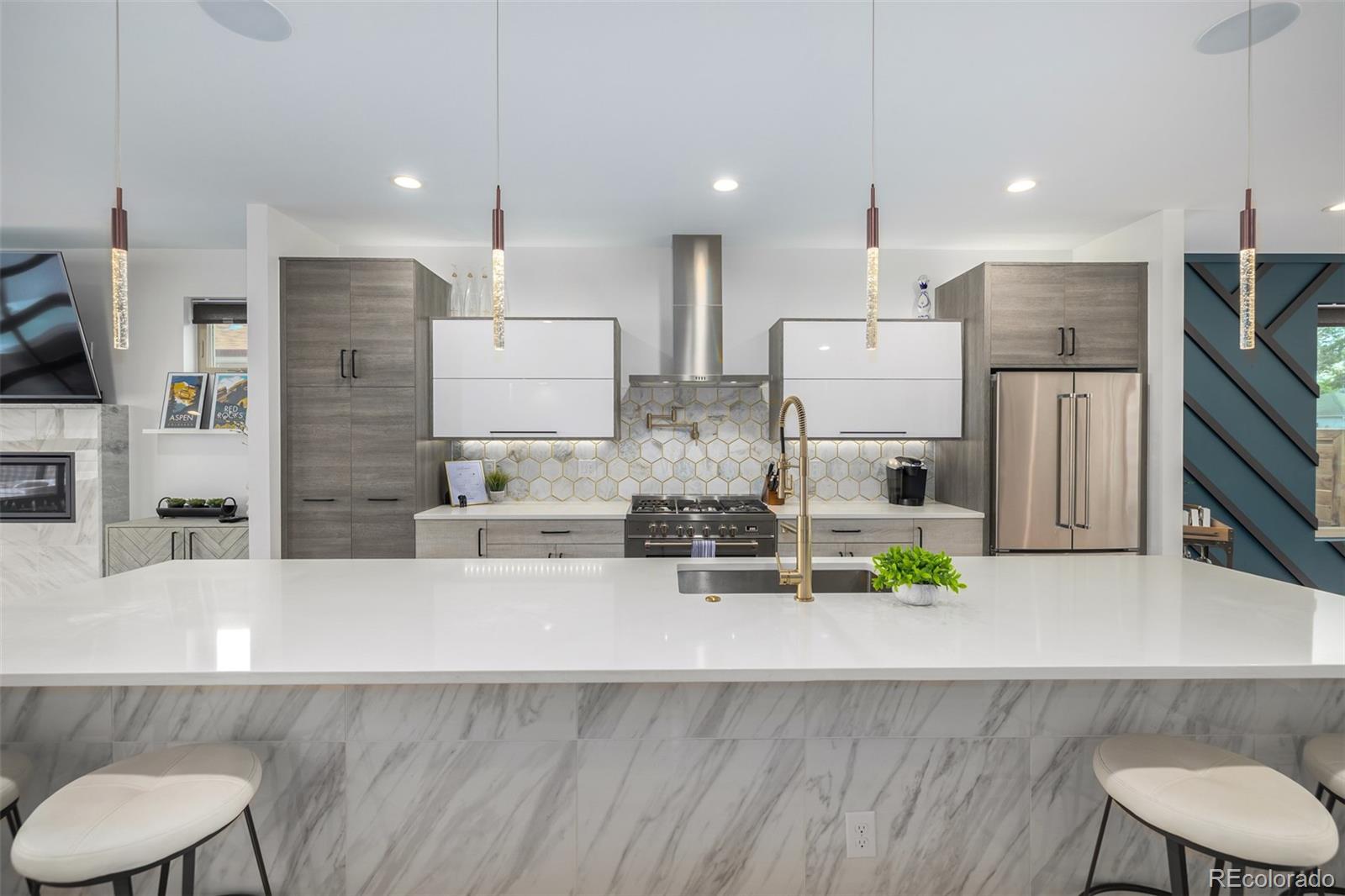 MLS Image #5 for 2636 s acoma street,denver, Colorado