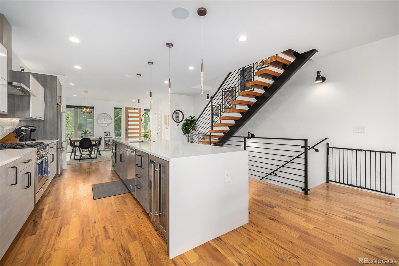 MLS Image #9 for 2636 s acoma street,denver, Colorado