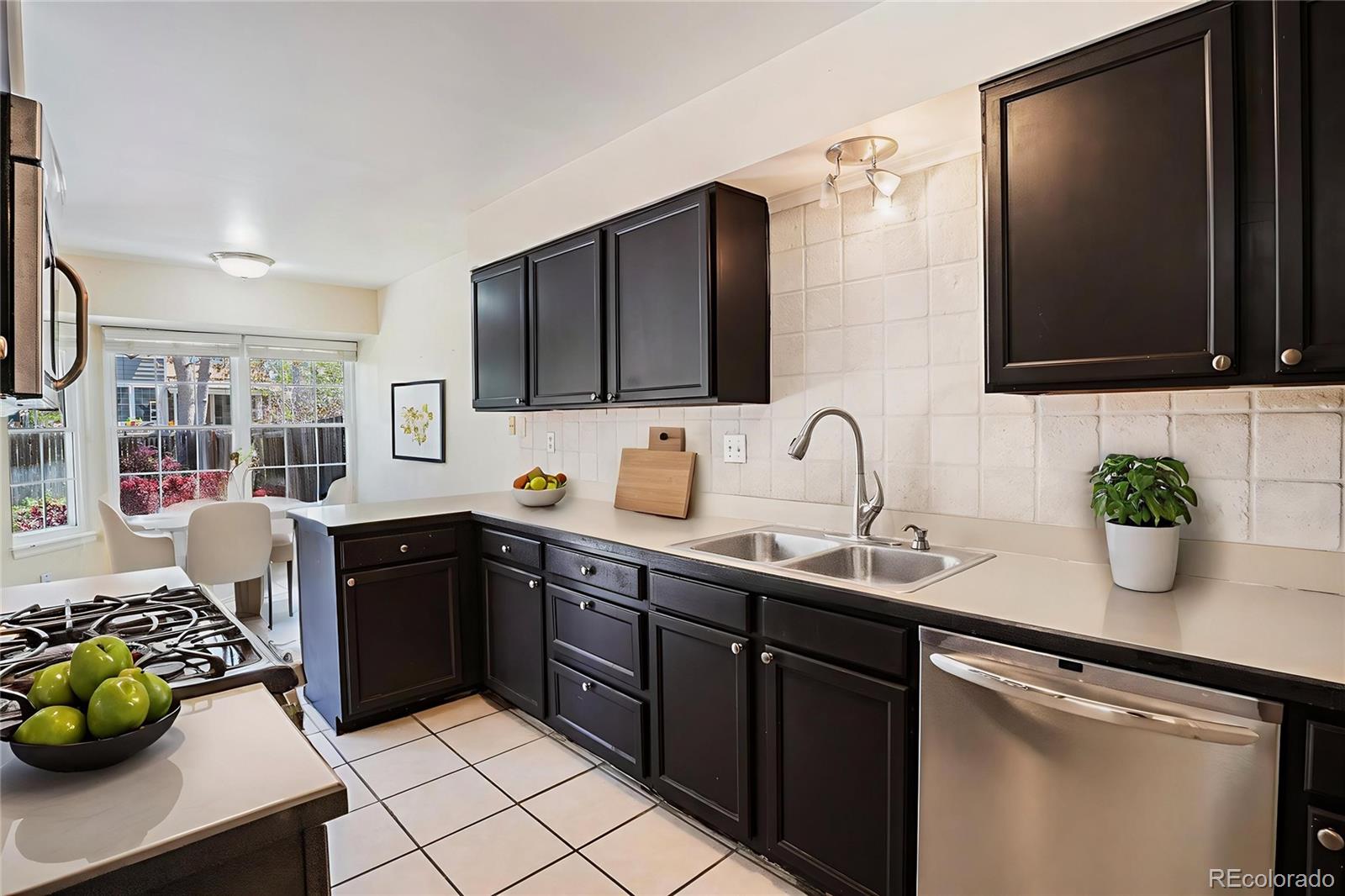 MLS Image #3 for 1566 s syracuse street,denver, Colorado