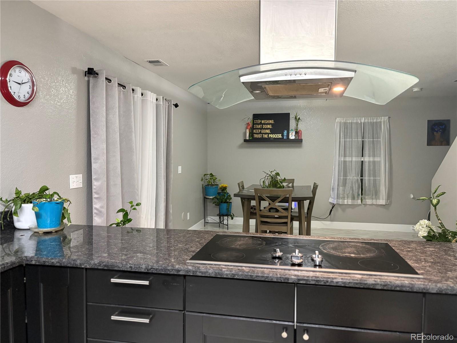MLS Image #3 for 5570  halifax street,denver, Colorado