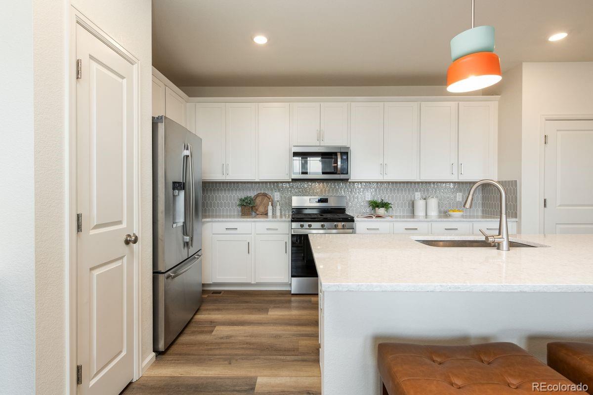 MLS Image #12 for 17673 w 93rd place,arvada, Colorado
