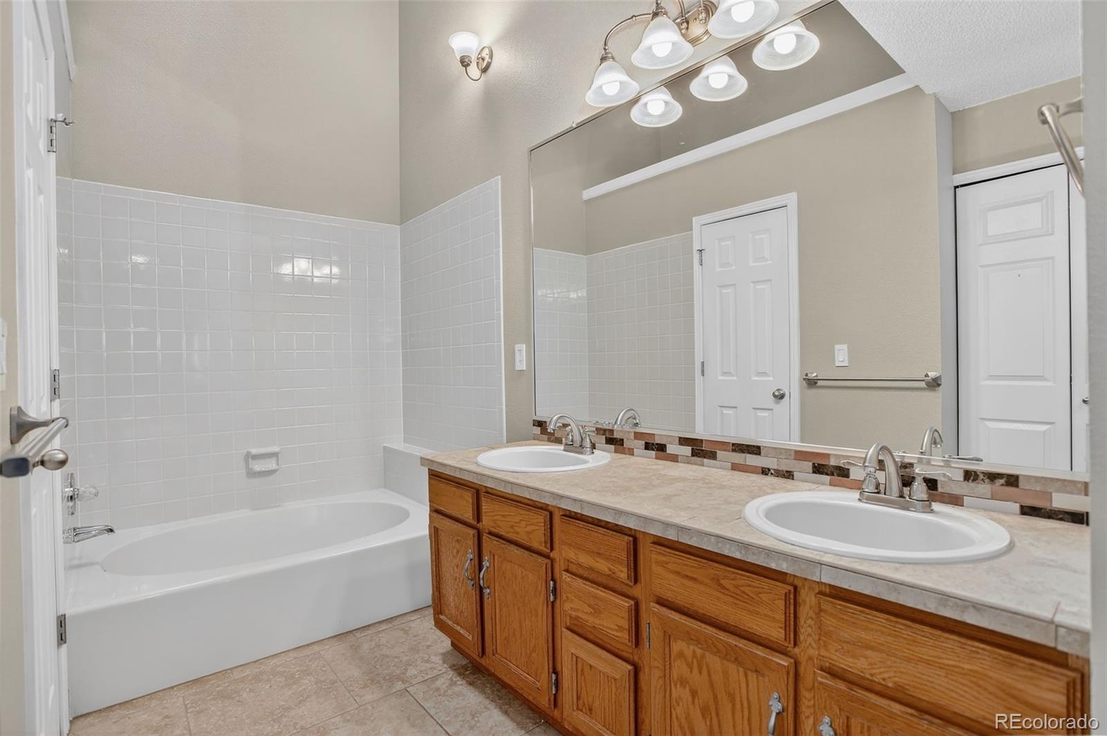 MLS Image #19 for 7643 s cove circle,centennial, Colorado