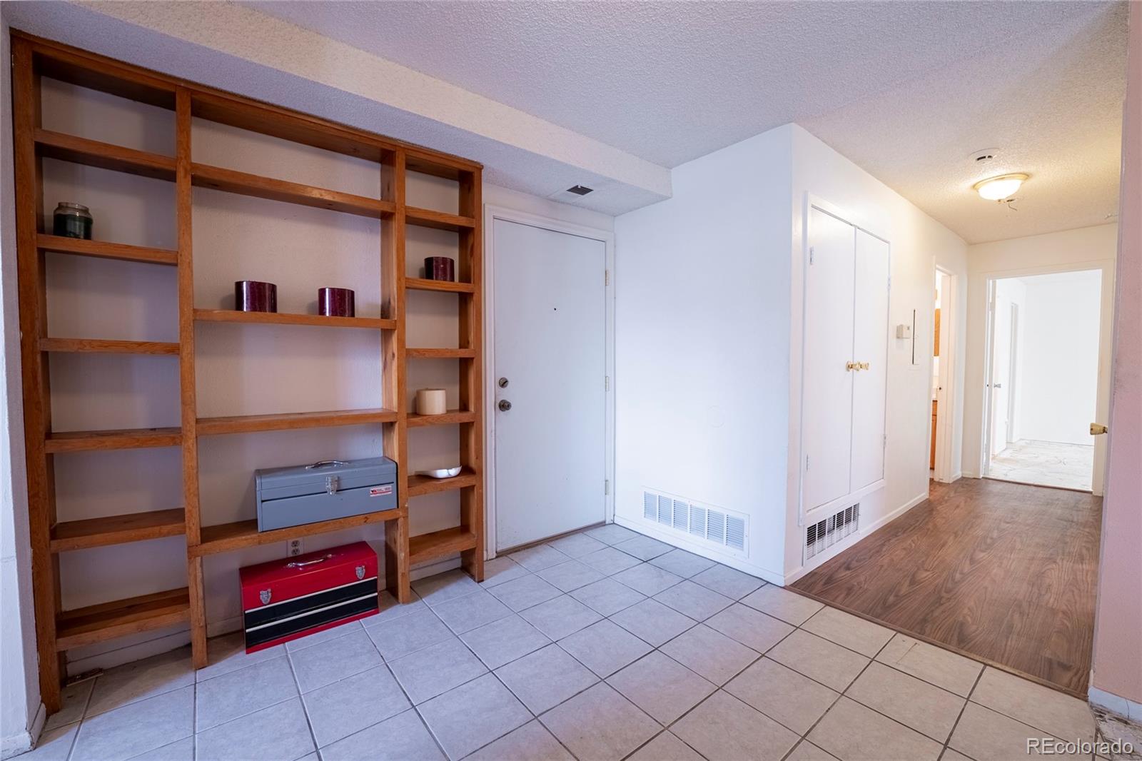 MLS Image #7 for 12506 e cornell avenue,aurora, Colorado
