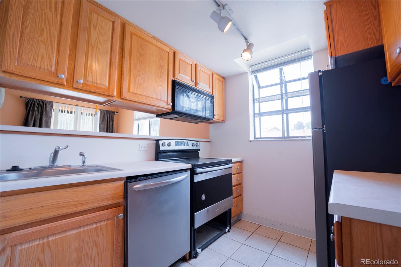 MLS Image #8 for 12506 e cornell avenue,aurora, Colorado
