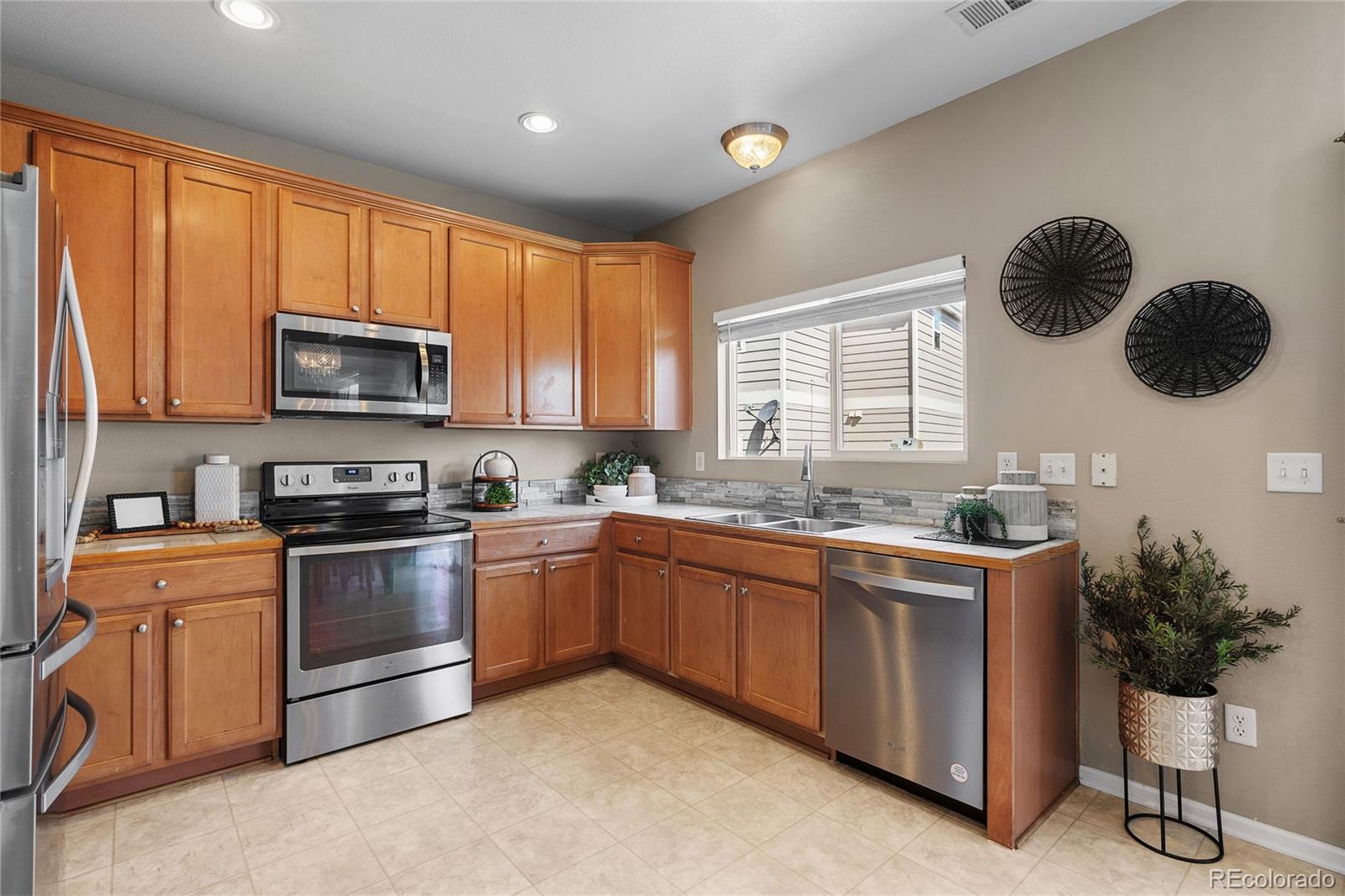 MLS Image #11 for 15125 e bayaud place,aurora, Colorado