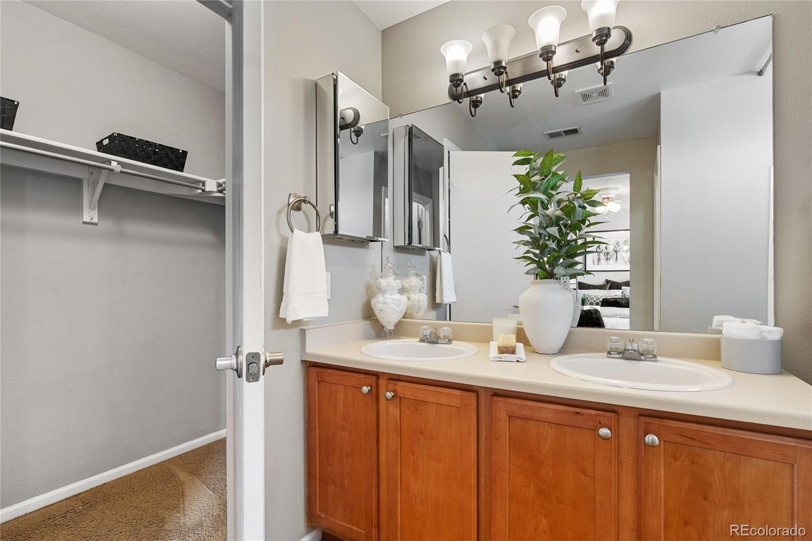 MLS Image #25 for 15125 e bayaud place,aurora, Colorado