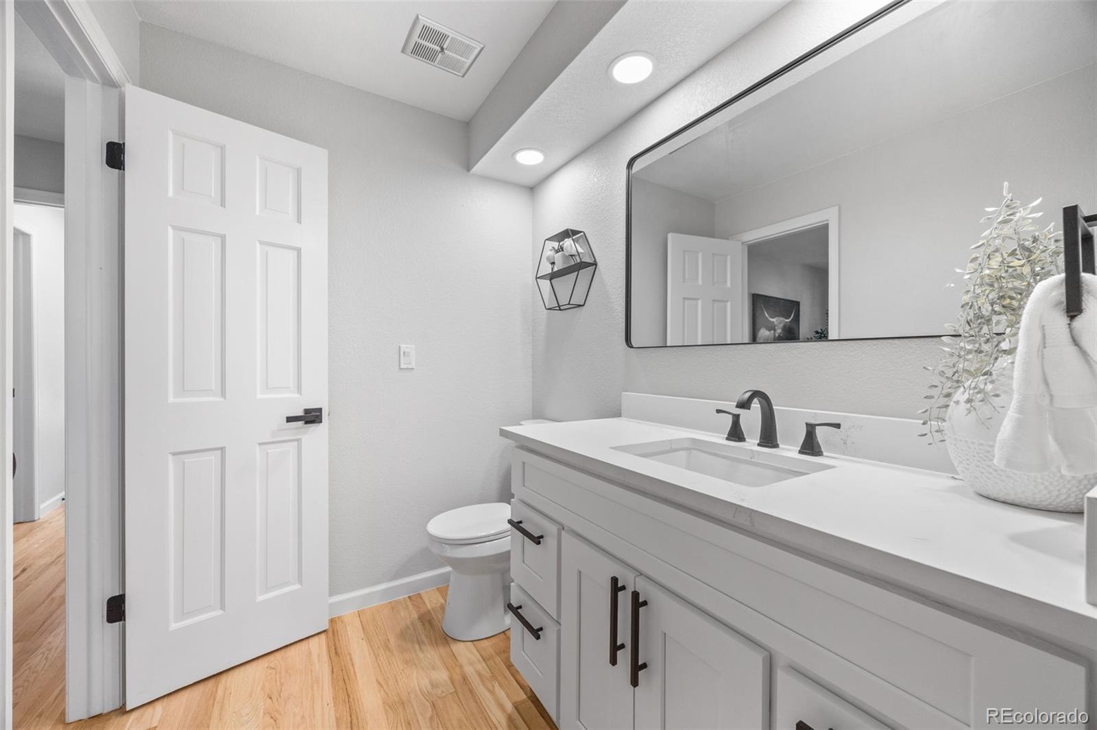 MLS Image #26 for 15062 e chenango avenue,aurora, Colorado