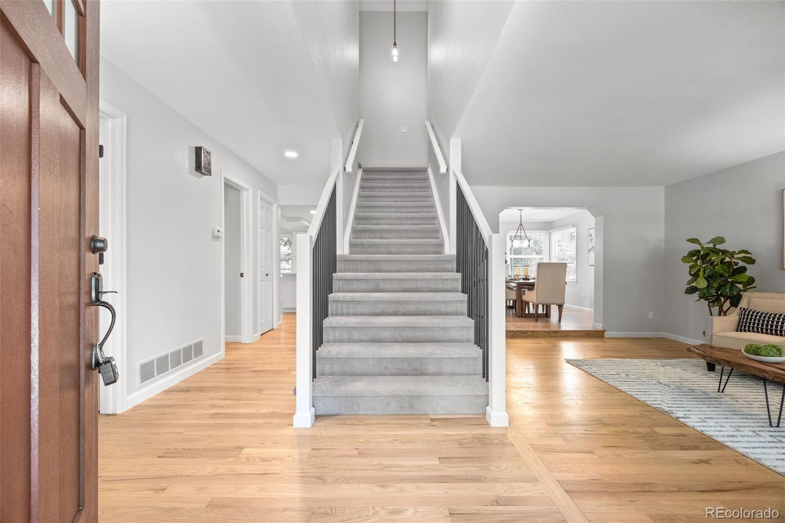 MLS Image #3 for 15062 e chenango avenue,aurora, Colorado