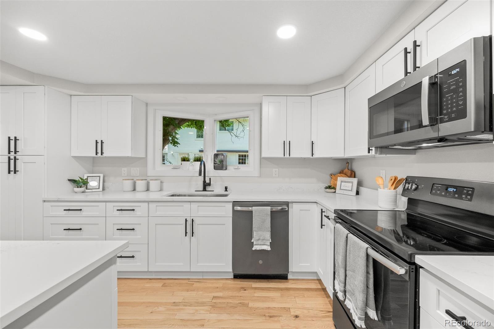 MLS Image #9 for 15062 e chenango avenue,aurora, Colorado