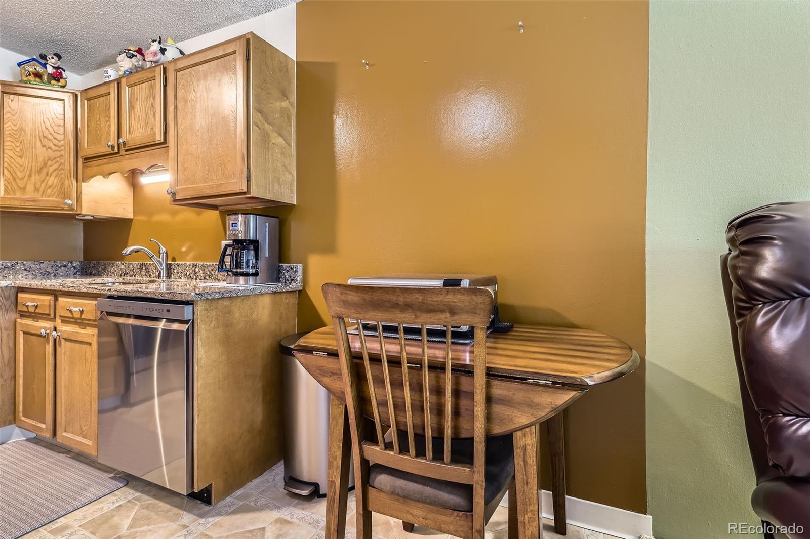 MLS Image #14 for 13500 e cornell avenue,aurora, Colorado