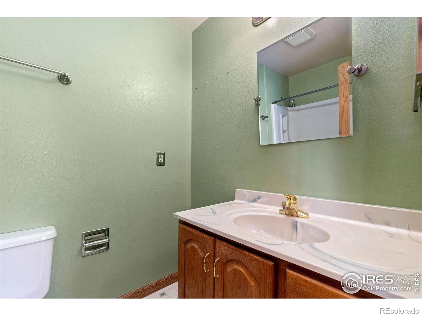 MLS Image #24 for 12474 w nevada place,lakewood, Colorado