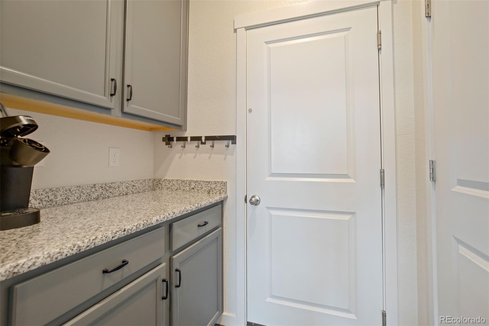 MLS Image #13 for 9074  peaceful valley road,colorado springs, Colorado