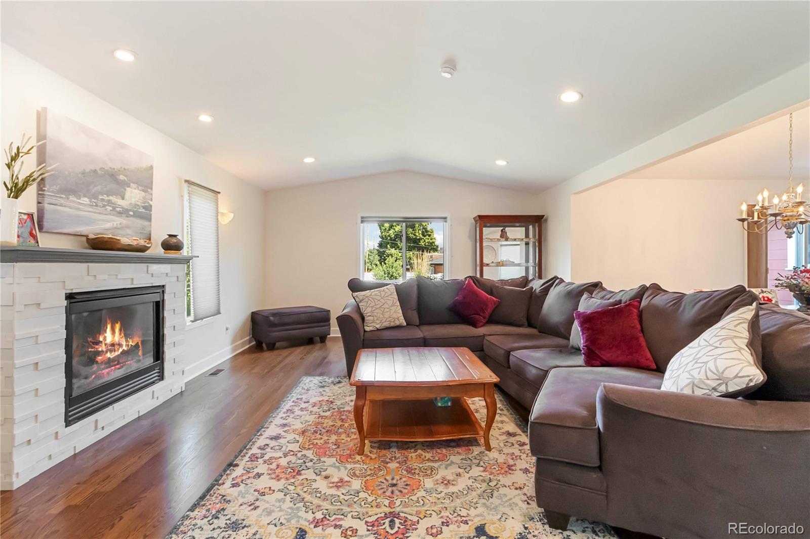 MLS Image #10 for 1709 s kearney street,denver, Colorado